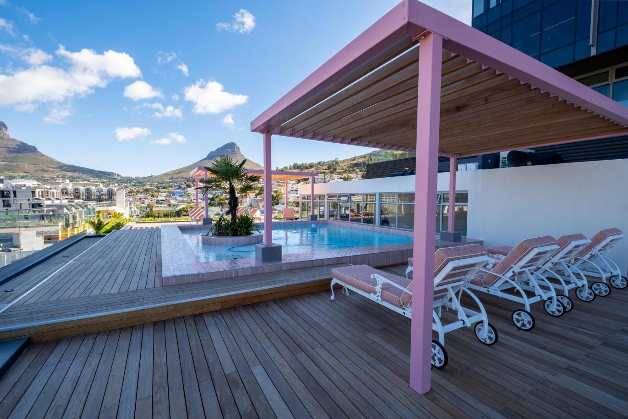 The Rose 204: Studio Apartment With Rooftop Pool Cape Town Exterior photo