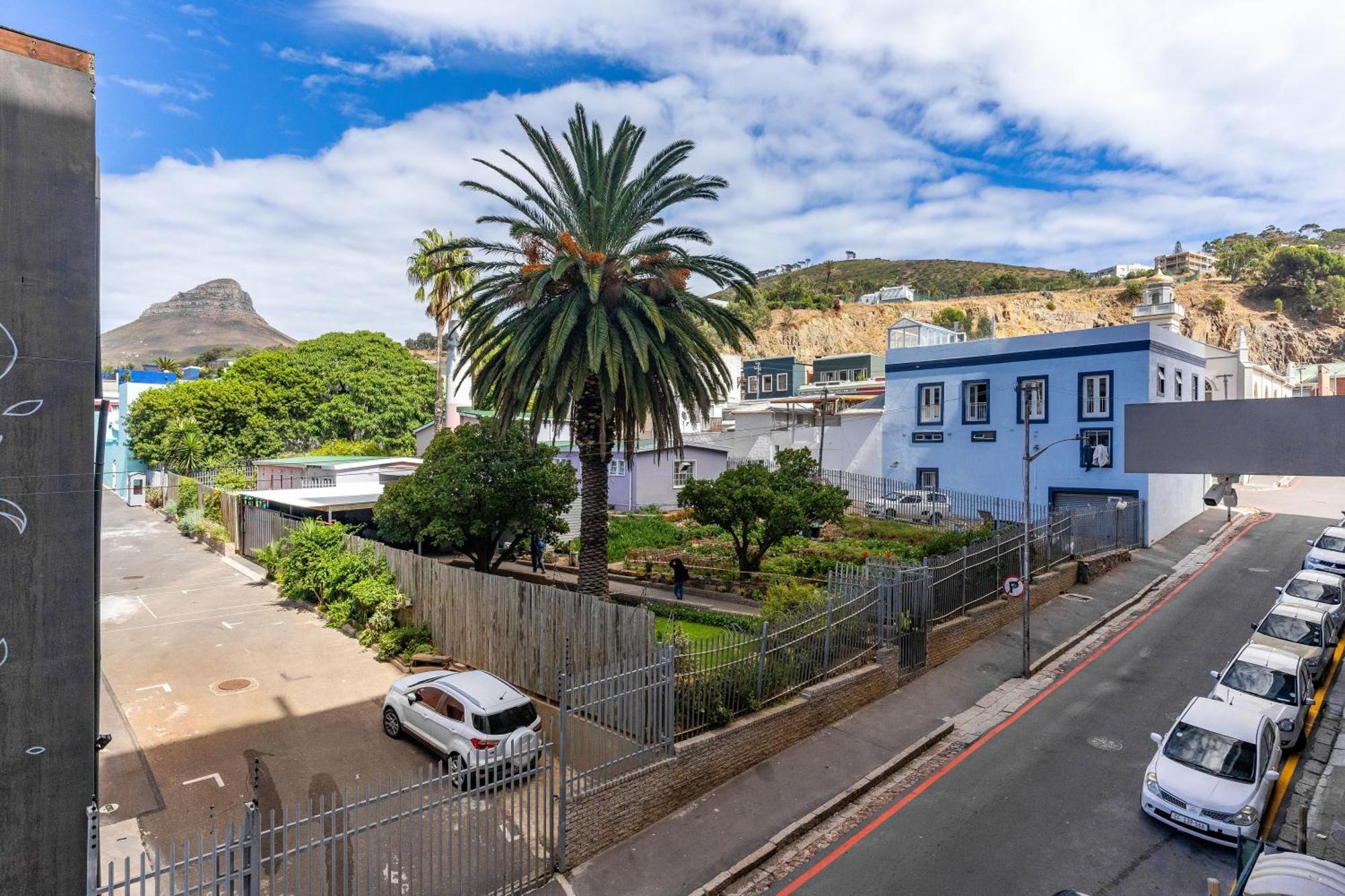 The Rose 204: Studio Apartment With Rooftop Pool Cape Town Exterior photo