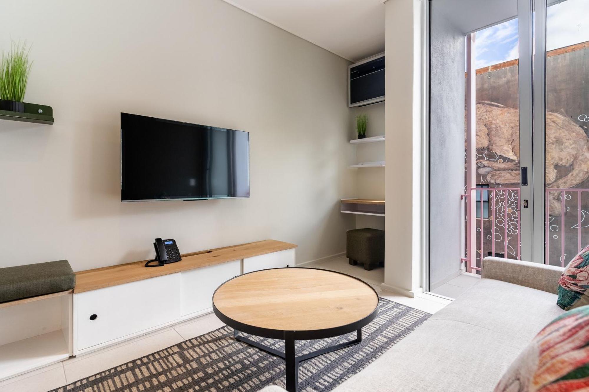 The Rose 204: Studio Apartment With Rooftop Pool Cape Town Exterior photo