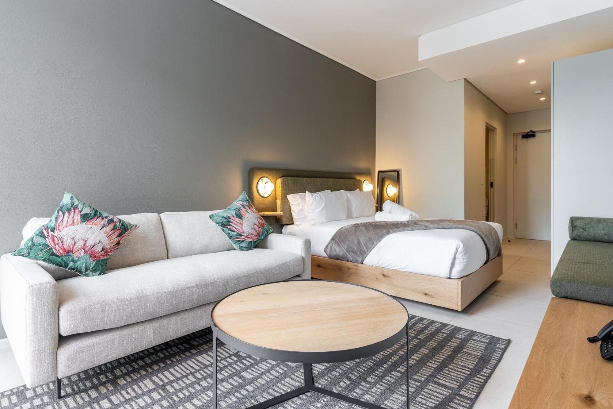 The Rose 204: Studio Apartment With Rooftop Pool Cape Town Exterior photo